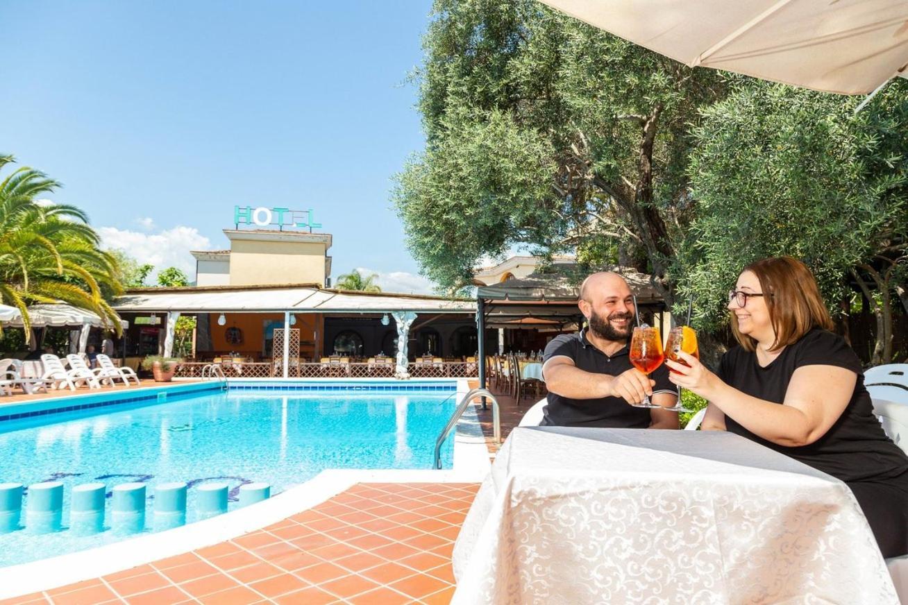 Hotel L'Ulivo Girasole Dış mekan fotoğraf