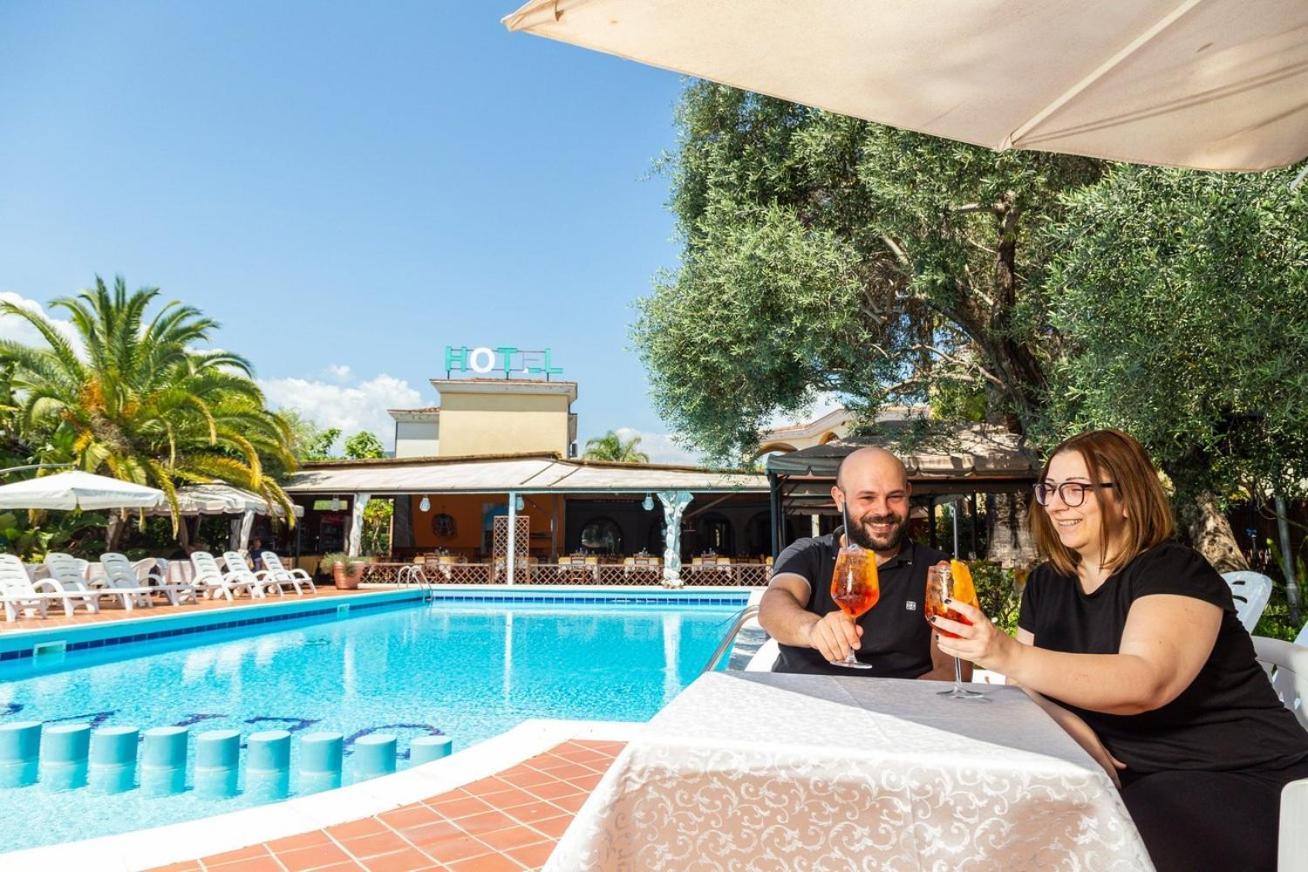 Hotel L'Ulivo Girasole Dış mekan fotoğraf